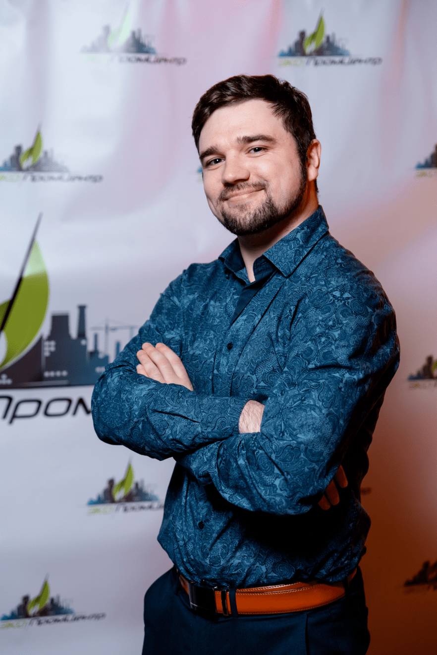 Илья Волков